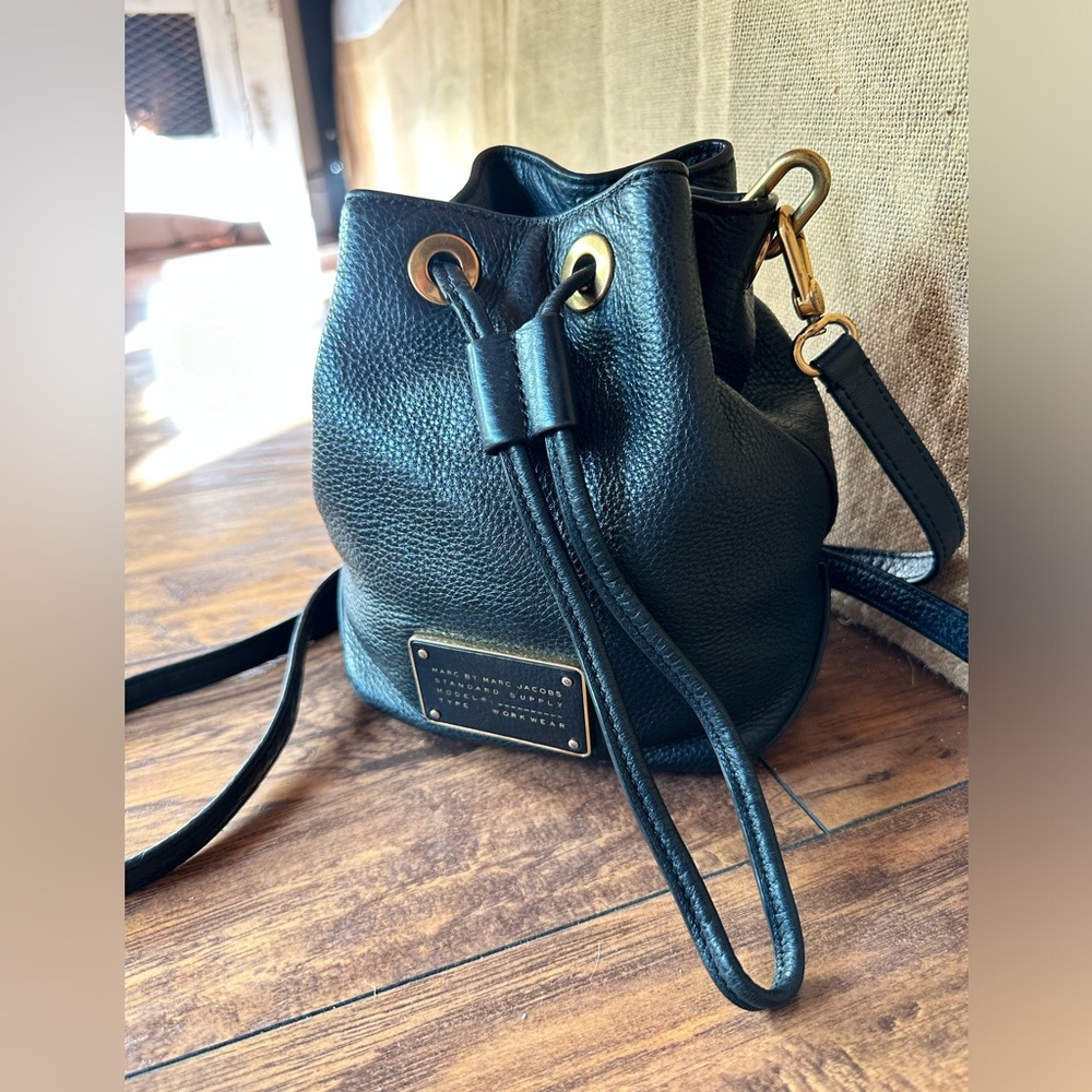 Marc Jacobs leather bucket bag